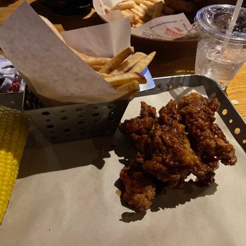 Chili's - Bars Near Me - Lake Elsinore, California