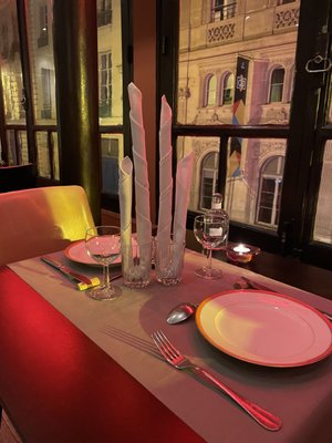 Le Louvre Ripaille by null