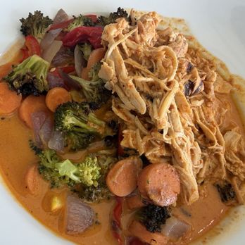 Bushfire Kitchen - Thai chicken curry bowl on roasted vegetables (no extra toppings) - American Near Me - San Diego, California Bushfire Kitchen - Thai chicken curry bowl on roasted vegetables (no extra toppings) - American Near Me - San Diego, California