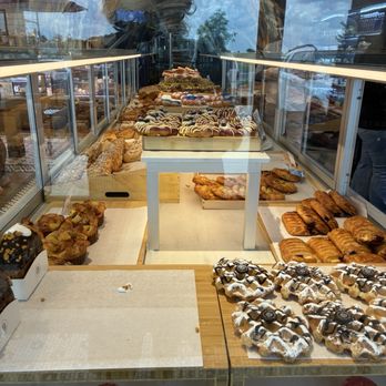 Paris Baguette - Nice selection - Bakeries Near Me - Mansfield, Texas