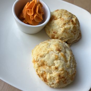 Plum Southern Kitchen & Bar - Cheddar biscuits - American Near Me - Durham, North Carolina Plum Southern Kitchen & Bar - Cheddar biscuits - American Near Me - Durham, North Carolina