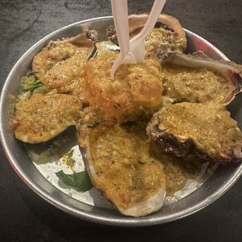 Mambo’s - Mambo's Famous Oysters - Cajun/Creole Near Me - New Orleans, Louisiana