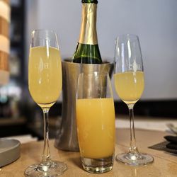 Cooper’s Hawk Winery & Restaurant - Sparkling almond with a glass of pineapple for DIY mimosas
