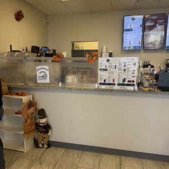 Vogue Bubble Tea & Coffee Bar - Order counter - Bubble Tea Near Me - Pantego, Texas Vogue Bubble Tea & Coffee Bar - Order counter - Bubble Tea Near Me - Pantego, Texas