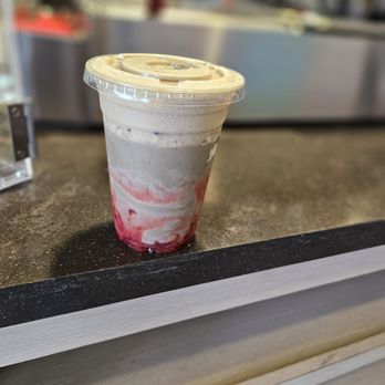 MoDo Hawaii - Strawberry Hojicha Soy Latte - Donuts Near Me - Santa Clara, California MoDo Hawaii - Strawberry Hojicha Soy Latte - Donuts Near Me - Santa Clara, California