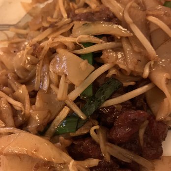 China Wok - Beef Chow Foon - Chinese Near Me - Vienna, Virginia