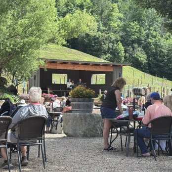 Grandfather Vineyard - Live music - Wineries Near Me - Banner Elk, North Carolina Grandfather Vineyard - Live music - Wineries Near Me - Banner Elk, North Carolina
