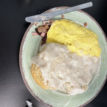 Buttered Biscuit - Meat omelet with biscuits and gravy - Breakfast & Brunch Near Me - Waynesville, North Carolina