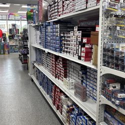 Chuck's Trains & Hobby Depot - HO scale locomotives