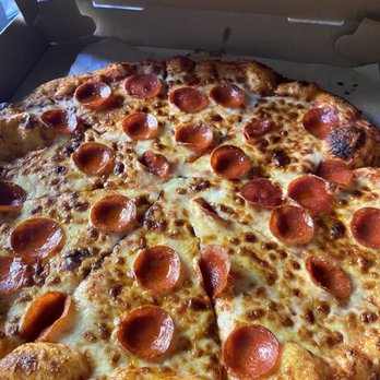 Fiorella's Italian Kitchen - A Lot of Pepperoni Pizza 16" - Pizza Near Me - Oxon Hill, Maryland Fiorella's Italian Kitchen - A Lot of Pepperoni Pizza 16" - Pizza Near Me - Oxon Hill, Maryland