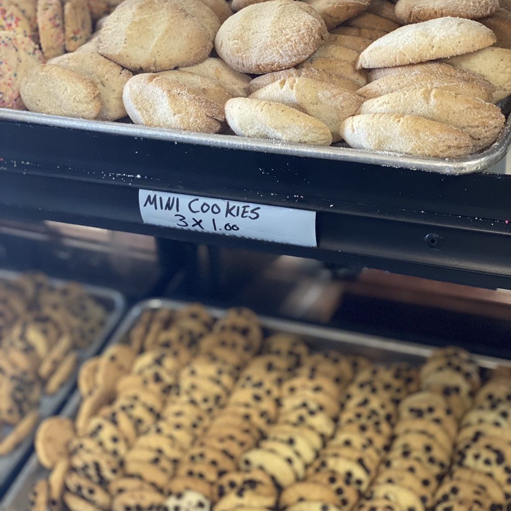 Juanita’s Bakery - Mini cookies - Bakeries Near Me - Bakersfield, California Juanita’s Bakery - Mini cookies - Bakeries Near Me - Bakersfield, California