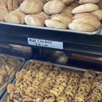Juanita’s Bakery - Mini cookies - Bakeries Near Me - Bakersfield, California Juanita’s Bakery - Mini cookies - Bakeries Near Me - Bakersfield, California