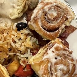 Home Sweet Home Cafe & Cakery - Breakfast buffet