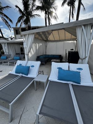 South Seas Resort by null