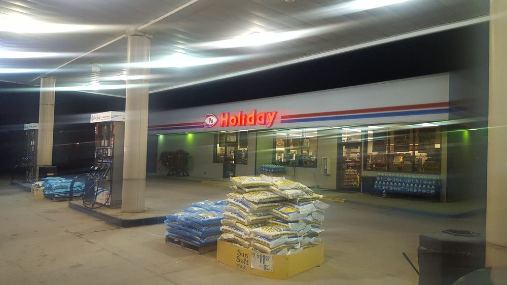 HOLIDAY Updated May 2024 300 E Spruce St, Abbotsford, Wisconsin