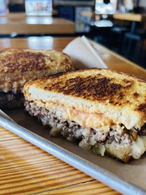 Logan Tavern by null