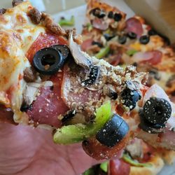 VJ's Sports Bar X Pizza - Slice of a Lg Combo Pizza