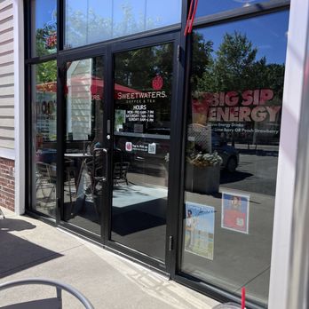 Sweetwaters Coffee & Tea - Outdoor seating. - Coffee & Tea Near Me - Smithtown, New York Sweetwaters Coffee & Tea - Outdoor seating. - Coffee & Tea Near Me - Smithtown, New York