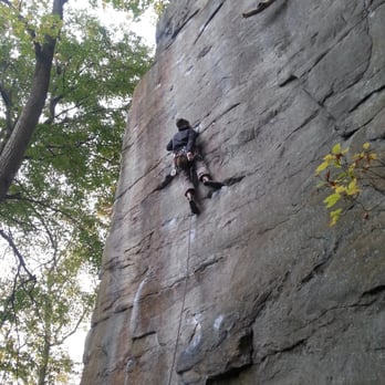 Valley to Summit - Outdoor Rock Climbing in the New River Gorge, WV - Hiking Near Me - Philadelphia, Pennsylvania Valley to Summit - Outdoor Rock Climbing in the New River Gorge, WV - Hiking Near Me - Philadelphia, Pennsylvania