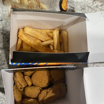 Guy Fieri's Flavortown Kitchen - Soggy fries & fried pickles - Food Delivery Services Near Me