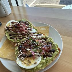 Good Day Darling - Avocado toast