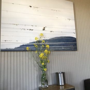 Honig Vineyard & Winery - Love the farmhouse bohemian style of the winery. Wildflowers and photographs are great! - Wine Tasting Room Near Me - Rutherford, California Honig Vineyard & Winery - Love the farmhouse bohemian style of the winery. Wildflowers and photographs are great! - Wine Tasting Room Near Me - Rutherford, California