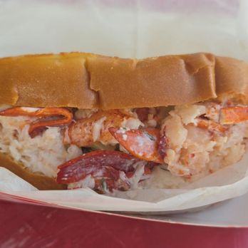 DJ’s Clam Shack - Cold Lobster Roll - Seafood Near Me - Wantagh, New York