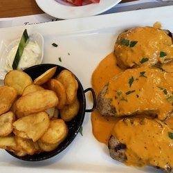 Mythos - Fillet steak with metaxa sauce