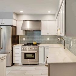 Decorz Flooring Kitchen & Bath - Kitchen Remodeling- General Contractor