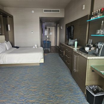 Shade Hotel Redondo Beach - Large room with 2 TVs. - Hotels Near Me - Redondo Beach, California Shade Hotel Redondo Beach - Large room with 2 TVs. - Hotels Near Me - Redondo Beach, California