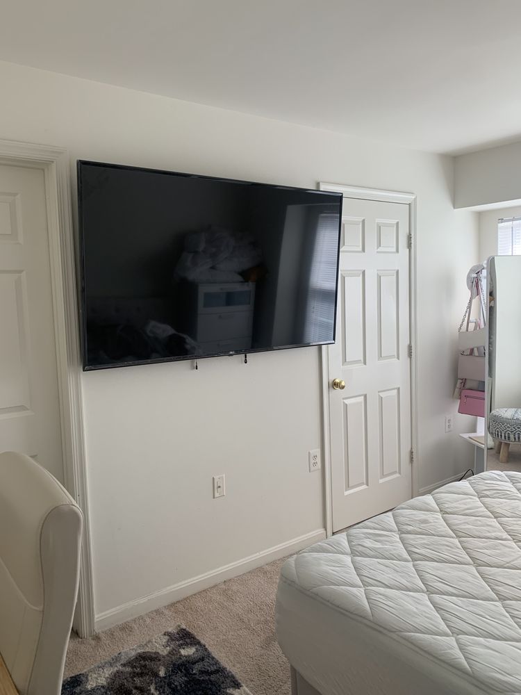 Slide of Ali Handyman