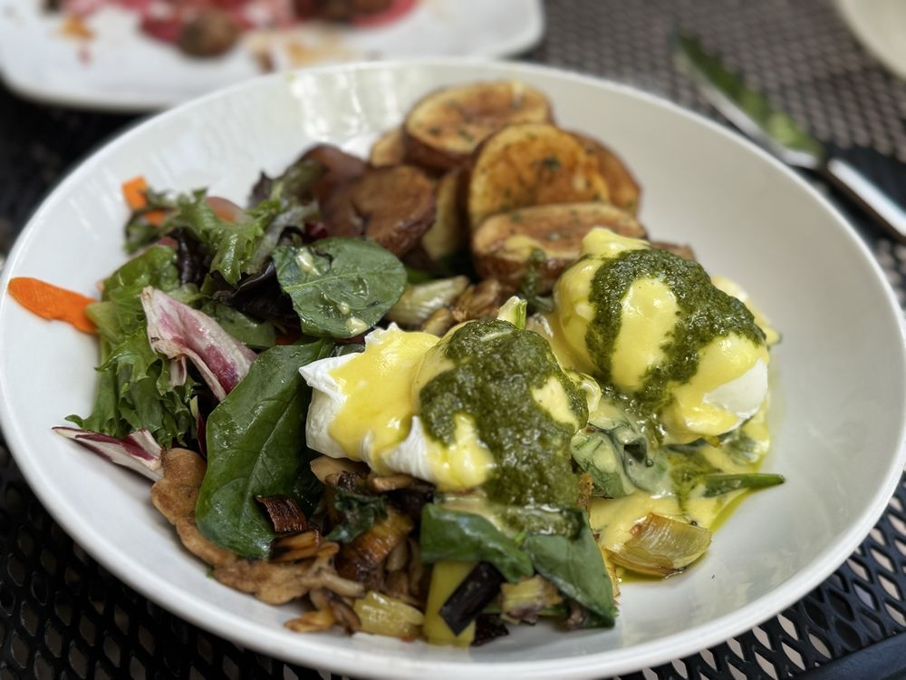 Social spots from SALT