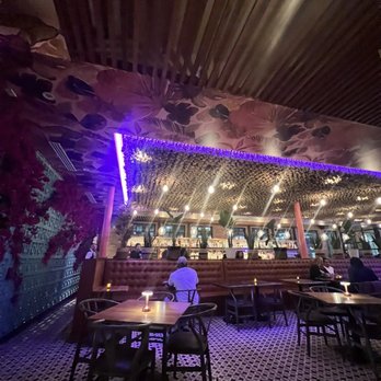 Bar Tabu - Salad Near Me - Chicago, Illinois