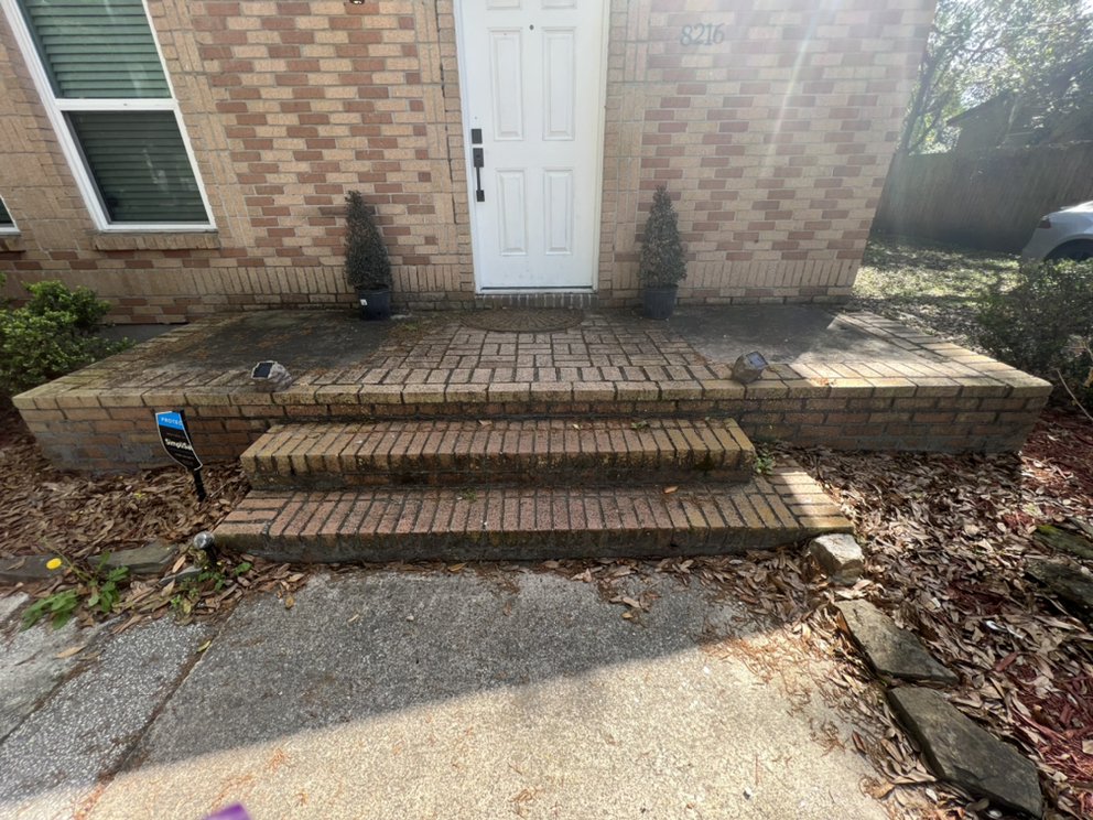 Slide of Rhino Exterior Power Washing