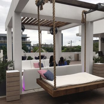 77 Degrees Rooftop - Great deck - Lounges Near Me - Houston, Texas 77 Degrees Rooftop - Great deck - Lounges Near Me - Houston, Texas