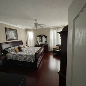 The Floor Trader - Master bedroom - Flooring Near Me - Orange Park, Florida The Floor Trader - Master bedroom - Flooring Near Me - Orange Park, Florida