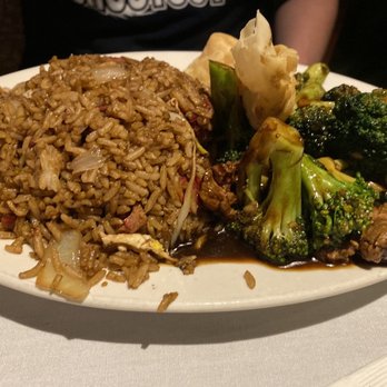 Kowloon - Beef with Broccoli - Asian Fusion Near Me - Saugus, Massachusetts Kowloon - Beef with Broccoli - Asian Fusion Near Me - Saugus, Massachusetts