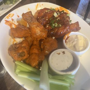 Yard House - Crispy Traditional Wings - Bars Near Me - Long Beach, California
