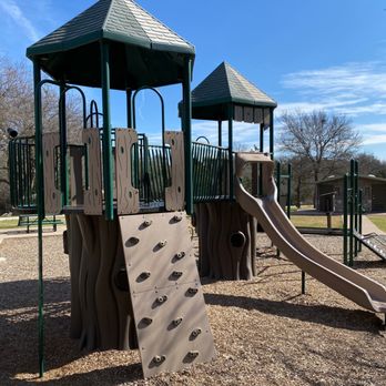 Rivery Park - Playground with restrooms and pavilion close by - Parks Near Me - Georgetown, Texas Rivery Park - Playground with restrooms and pavilion close by - Parks Near Me - Georgetown, Texas