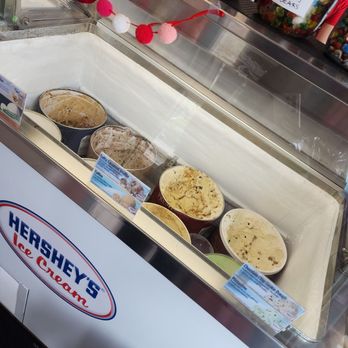 Gigis Ice Cream & Cafe - Cafes Near Me - Laurel, Maryland Gigis Ice Cream & Cafe - Cafes Near Me - Laurel, Maryland