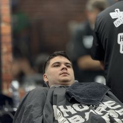 House of Barbers - Getting a fade