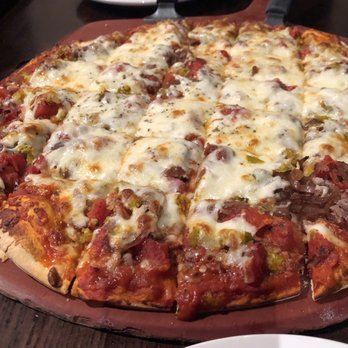 Chicago Pizza Tours - Flo & Santos - Tours Near Me - Chicago, Illinois Chicago Pizza Tours - Flo & Santos - Tours Near Me - Chicago, Illinois
