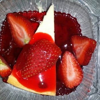 Memphis Style Hot Wings - a piece of cheesecake with strawberries - American Near Me - Memphis, Tennessee Memphis Style Hot Wings - a piece of cheesecake with strawberries - American Near Me - Memphis, Tennessee