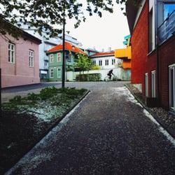 Masse sjarmerende fargerike hus