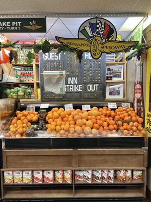 The Famous Tomato by null