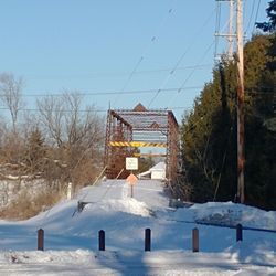 Manitowoc River Public Access - Antique bridge