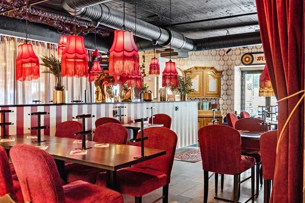 Hotel Savoy by null