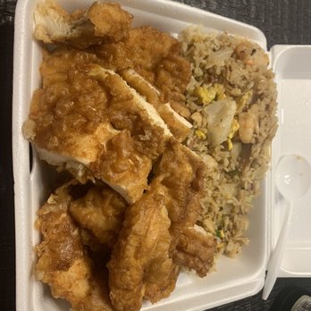 Young's Garden Chinese Restaurant - Sweet and sour chicken (sauce on the side) - Chinese Near Me - Kenner, Louisiana Young's Garden Chinese Restaurant - Sweet and sour chicken (sauce on the side) - Chinese Near Me - Kenner, Louisiana