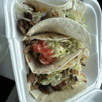 Pepper Pot Catering - Jerk tacos - Food Trucks Near Me - Milwaukee, Wisconsin Pepper Pot Catering - Jerk tacos - Food Trucks Near Me - Milwaukee, Wisconsin