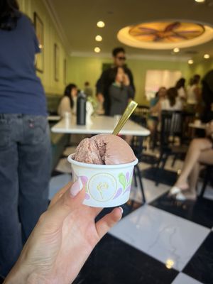 Petals Creamery by null